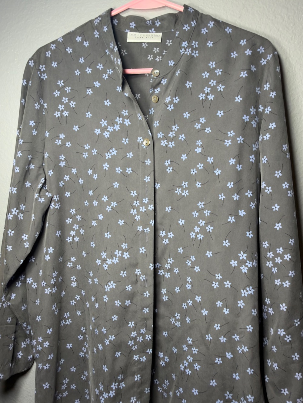 Valerie Stevens Charcoal Button-Down Shirt with Light Blue Floral Print